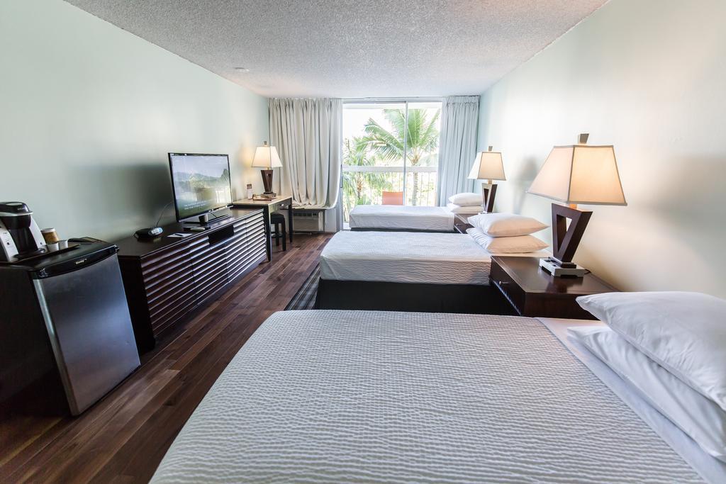 Waikiki Gateway Hotel Honolulu Room photo