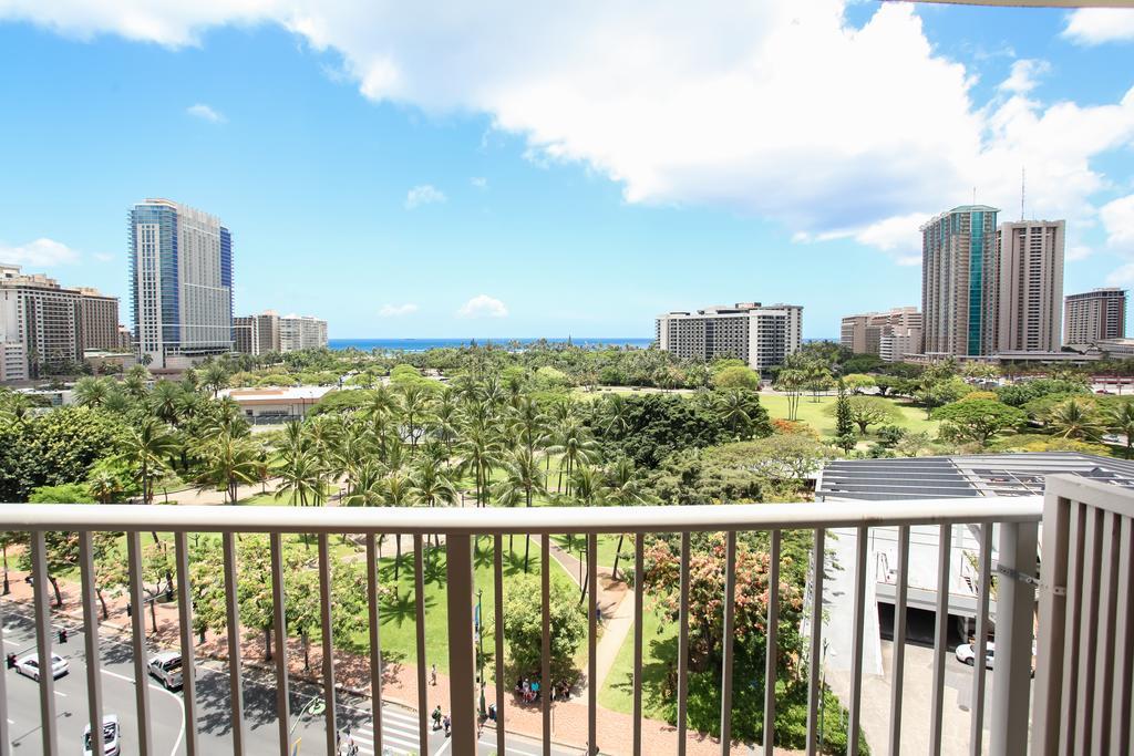 Waikiki Gateway Hotel Honolulu Exterior photo